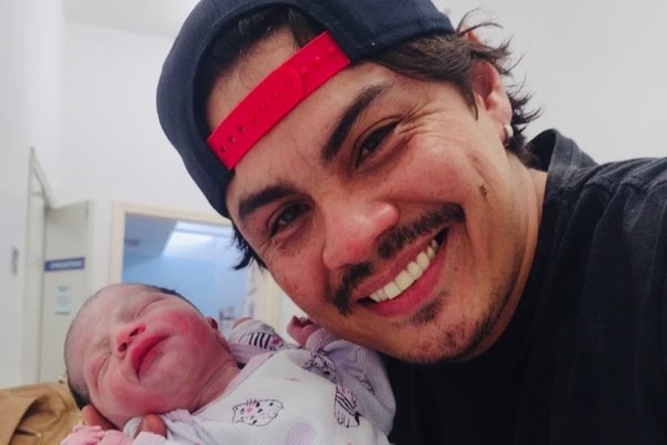 Pai realiza parto de emergência em rodovia no interior de São Paulo; VEJA VÍDEO