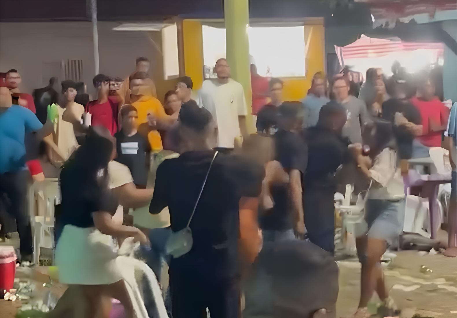 Briga em bar de Cáceres termina em pancadaria generalizada