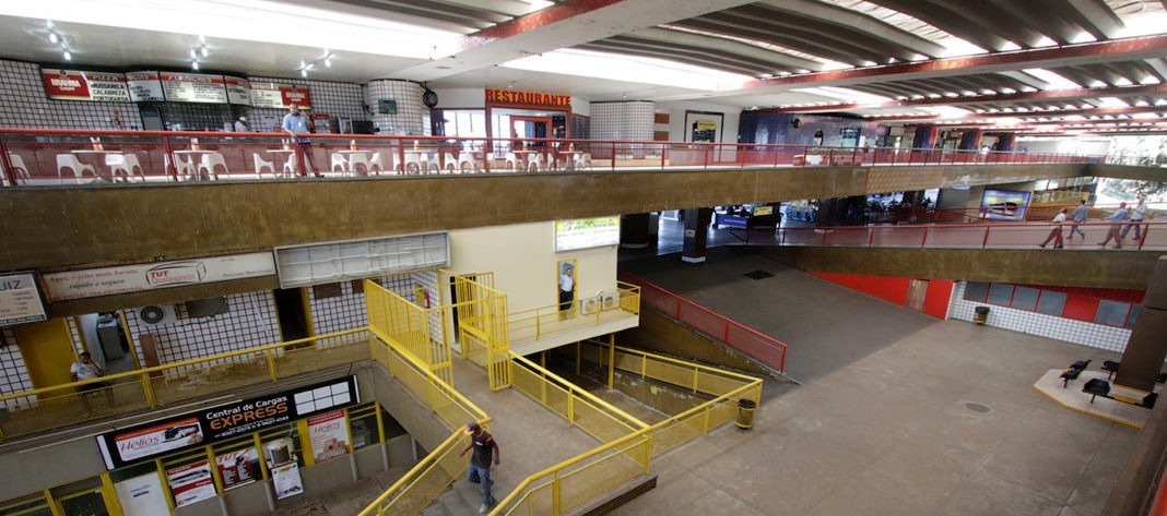 Rodoviária de Cuiabá surpreende turistas e ganha elogios por estrutura comercial