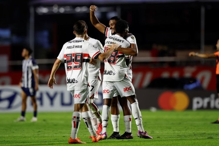 Invencível e líder: São Paulo vence Talleres e avança às oitavas da Libertadores com autoridade; veja os gols