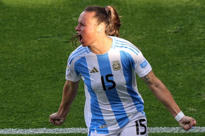 Argentina vence o Uruguai na estreia da Copa América Feminina; veja os gol