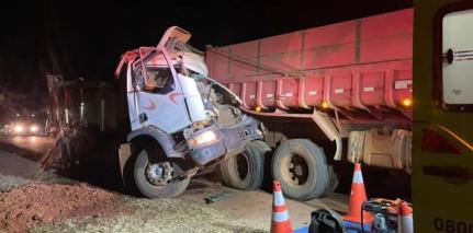 Homem Morre em Colisão Entre Caminhões em Vera