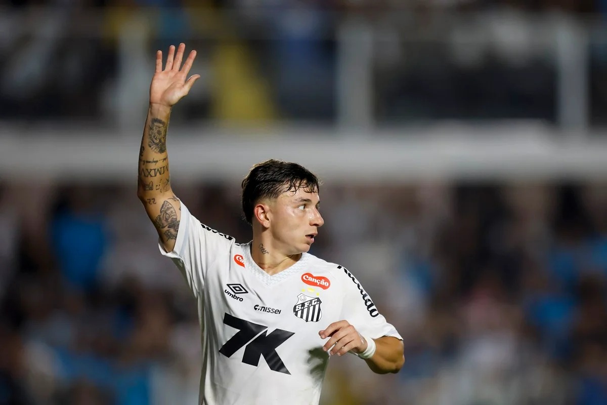 Vídeo: Barreal segue conselho de Neymar e marca golaço no clássico entre Santos e Corinthians