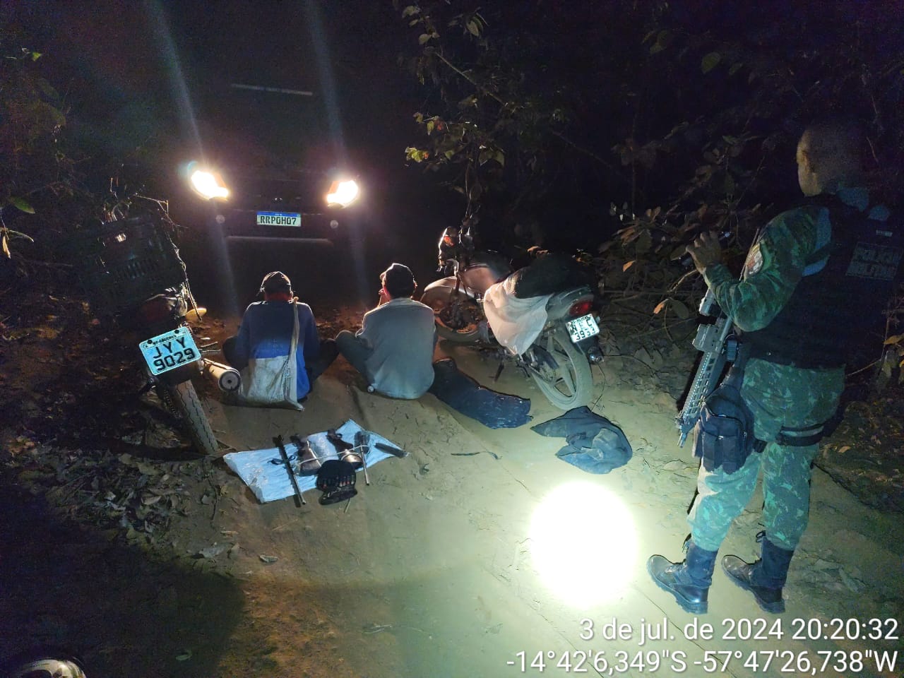 Caça ilegal em Tangará da Serra; polícia flagra dupla com animal silvestre morto