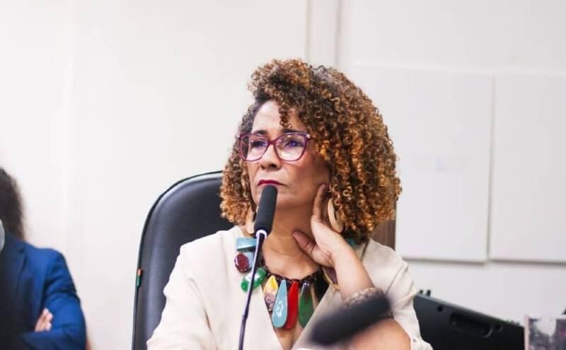 Edna Sampaio