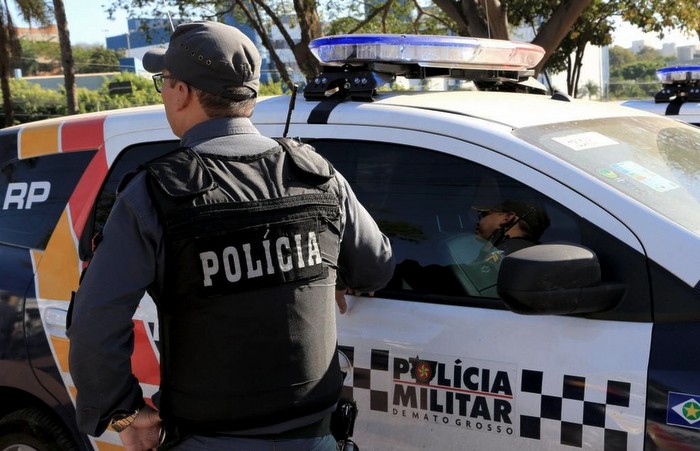 Dupla de facção troca tiros com a Polícia Militar e morre em Mato Grosso