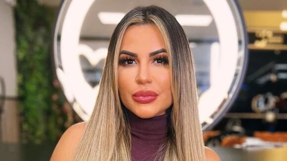 Justiça revoga prisão domiciliar de Deolane e influenciadora volta para a cadeia