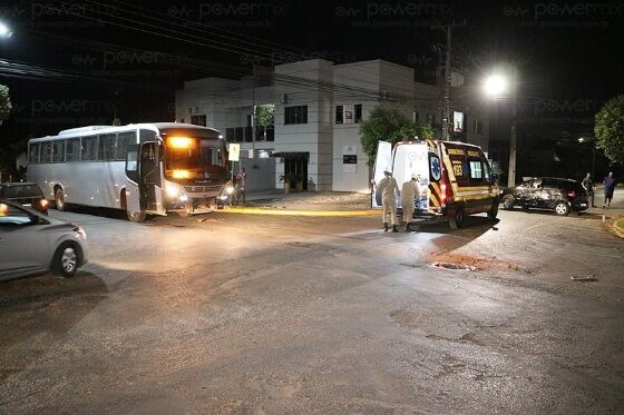 Mãe e filho de 3 anos ficam feridos em acidente entre carro e ônibus em Nova Mutum