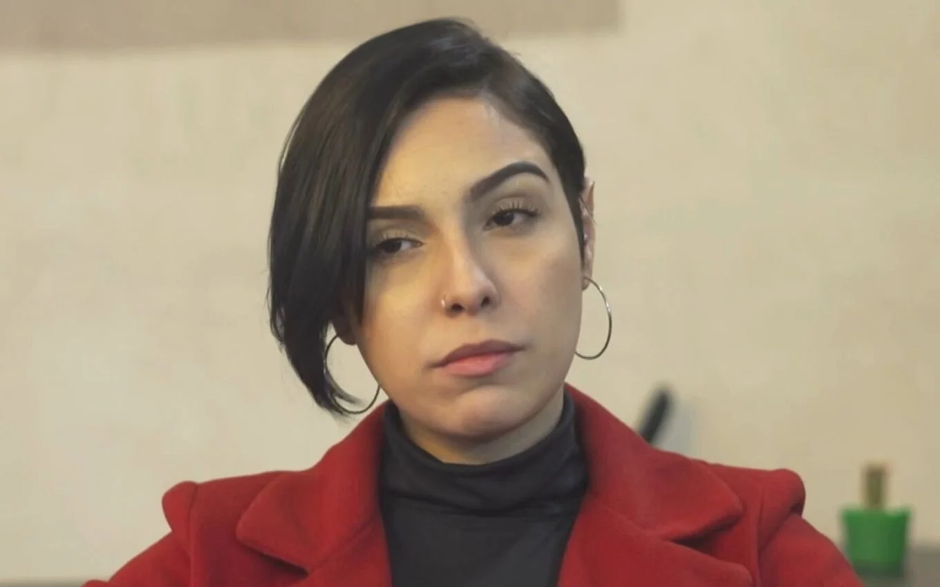 Isabela Tibcherani, namorada de Rafael Miguel, desabafa após adiamento da audiência de Paulo Cupertino; VEJA VÍDEO