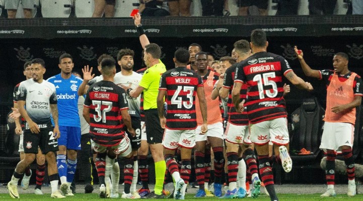 STJD pune jogadores e clubes após confusão em Corinthians x Flamengo