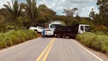 Ponte entre TO e MA cede, caminhão cai e mulher perde a vida; VEJA VÍDEO