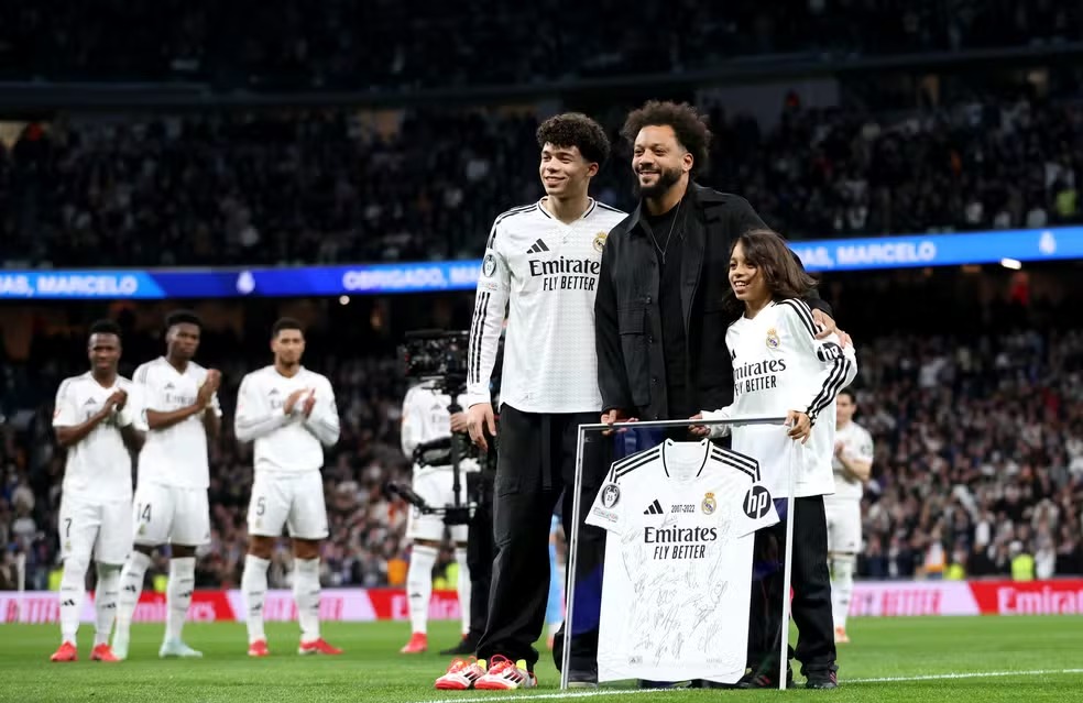 Marcelo é homenageado pelo Real Madrid em despedida emocionante no Santiago Bernabéu; VEJA VÍDEO