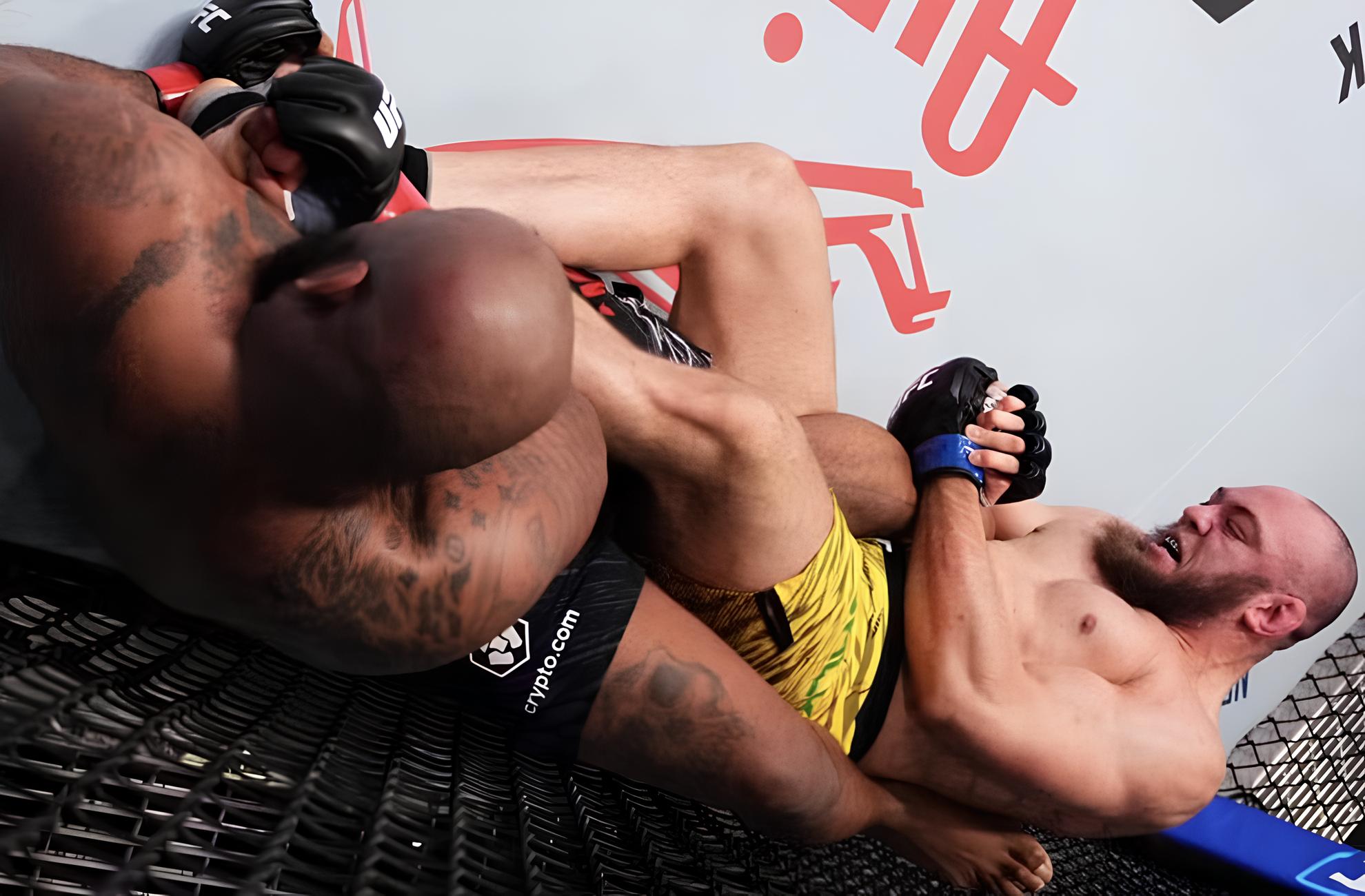 Valter Walker finaliza Don’Tale Mayes em 1 minuto e deve entrar no ranking do UFC