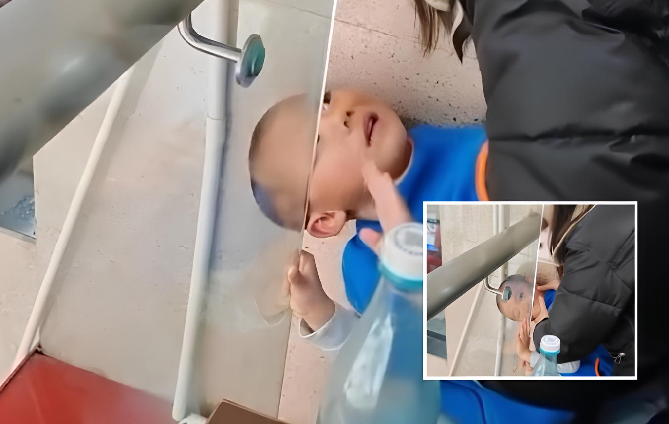 Garotinho passa por situação delicada ao ficar com a cabeça presa entre parede e guarda-roupa
