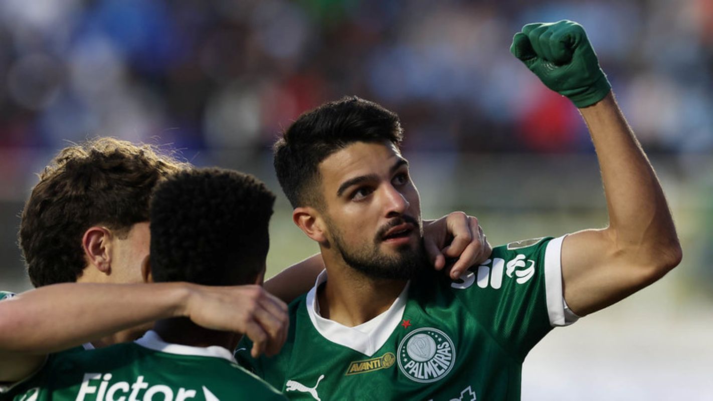 Palmeiras vence na altitude, Estêvão passa mal e time mantém 100% na Libertadores; veja os gols