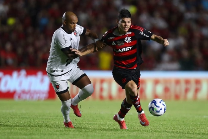 Estreia de ouro: Flamengo vence com gol de Joshua e abre vantagem na Copa do Brasil; veja o gol
