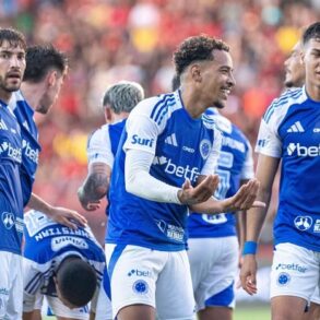 Matheus Pereira brilha e Cruzeiro goleia o Sport em Recife após nove anos de jejum; veja os gols