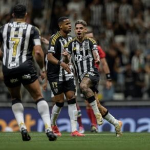 Galo vira nos acréscimos, vence o Fluminense e reacende a Arena MRV em noite histórica; veja os gols