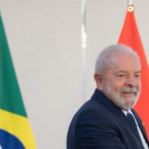 Na China, Lula se reúne com empresários em Pequim nesta 2ª (12/5)