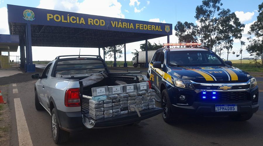 Cocaína avaliada em milhões é apreendida em Saveiro na BR-364