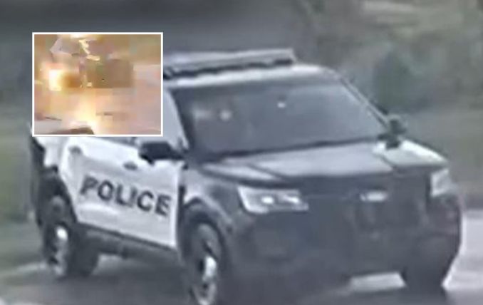 Veja momento em que viatura da polícia de Oklahoma é atingida por raio