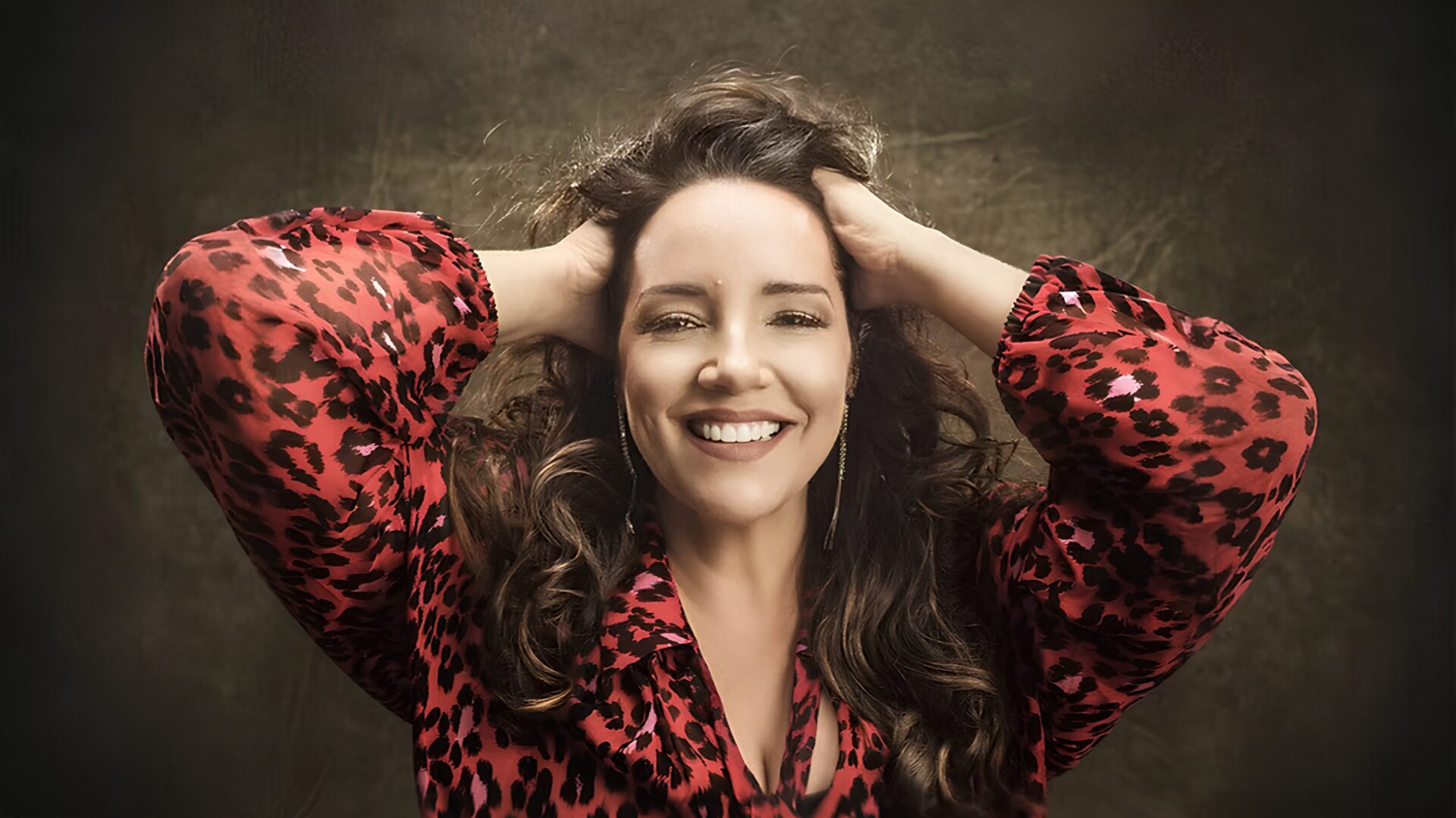 Ana Carolina confirma show em Cuiabá com repertório de sucessos e noite de reencontros emocionantes