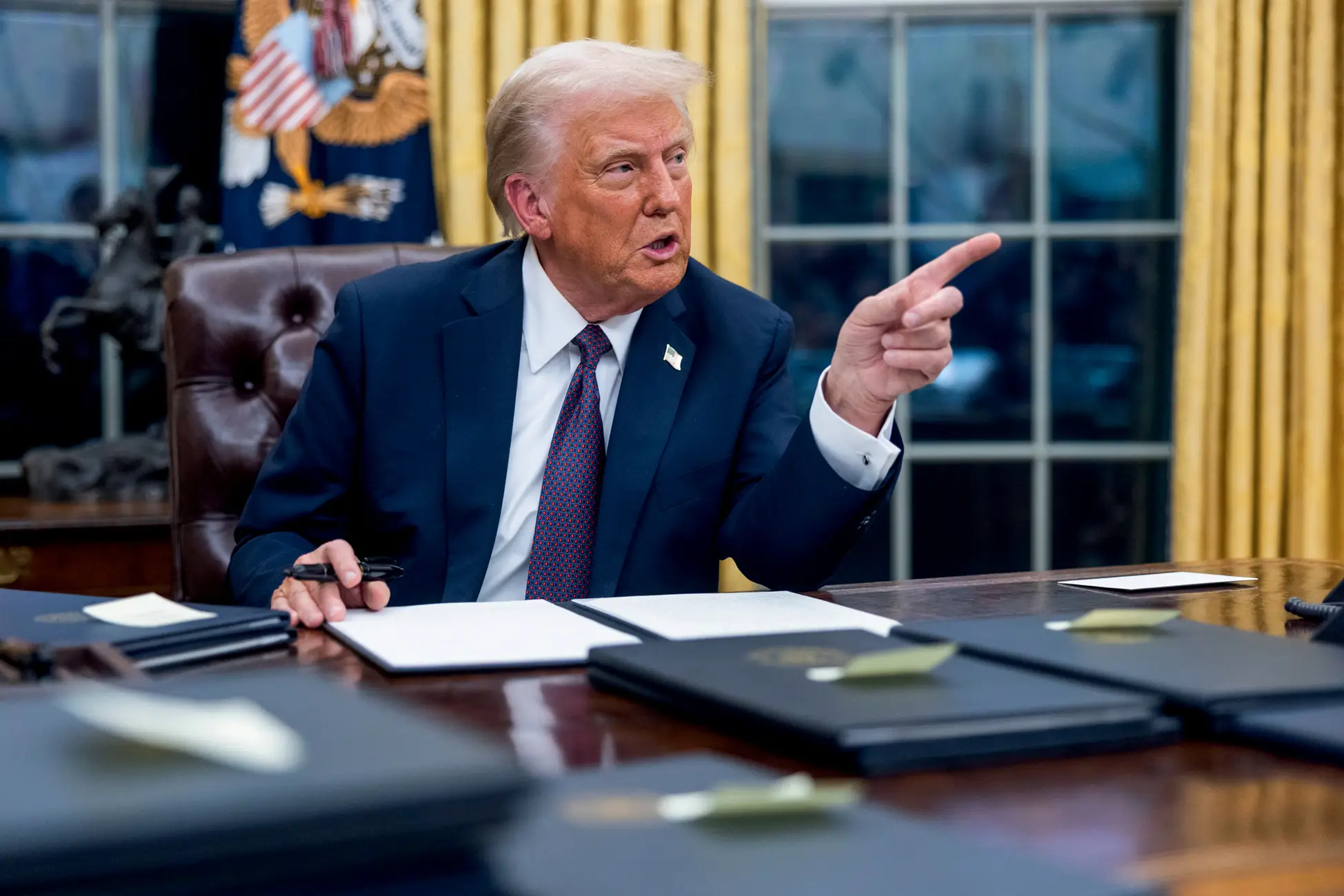 Trump reage a ameaça russa e envia submarinos nucleares para áreas estratégicas