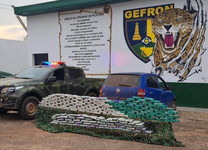 Gefron Intercepta Carro com Drogas Avaliadas em R$ 1,5 Milhão