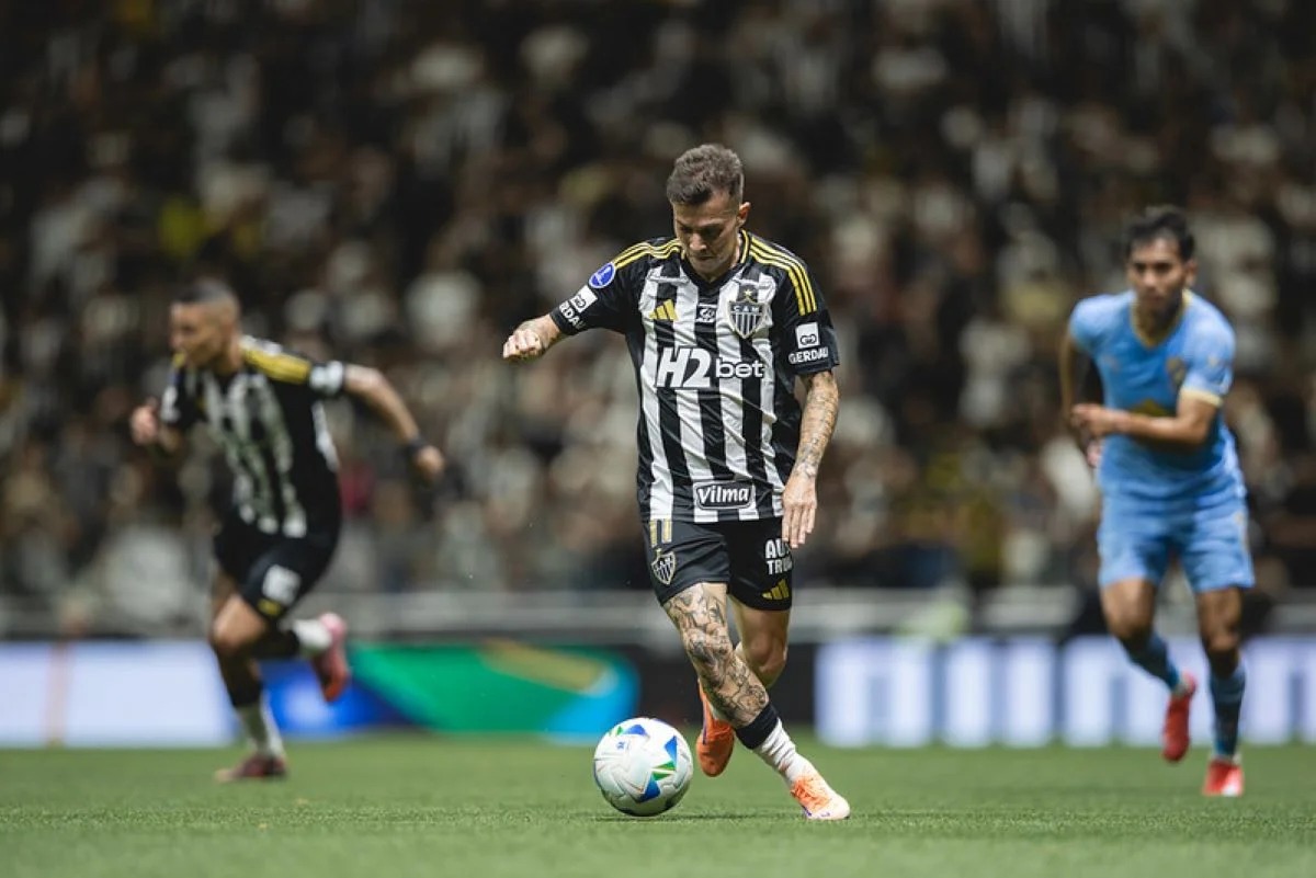Atlético-MG vence Bolívar nos acréscimos e garante vaga na semifinal da Sul-Americana
