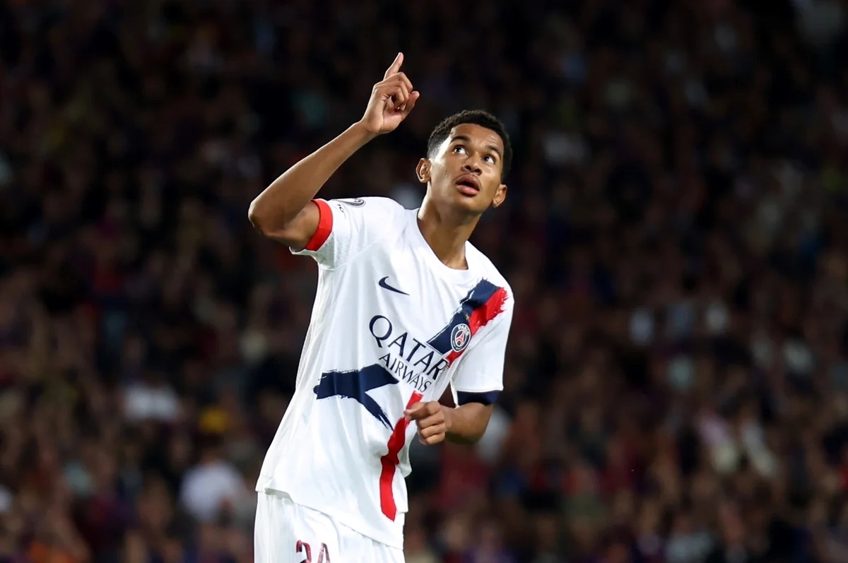 PSG vence o Barcelona de virada nos acréscimos e segue invicto na Champions League