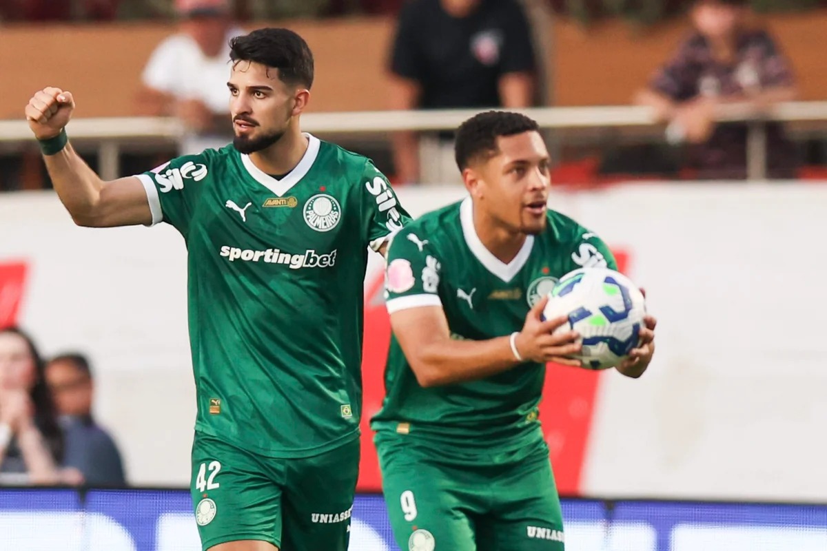 “Fechou o tempo no MorumBis!”: Palmeiras provoca São Paulo após virada no Choque-Rei