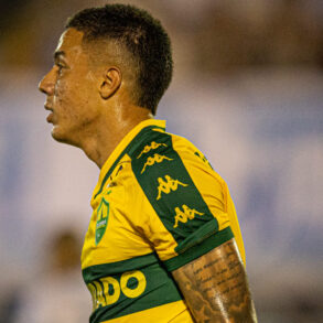 Cuiabá encara Novorizontino na Arena Pantanal em confronto decisivo pelo acesso à Série A