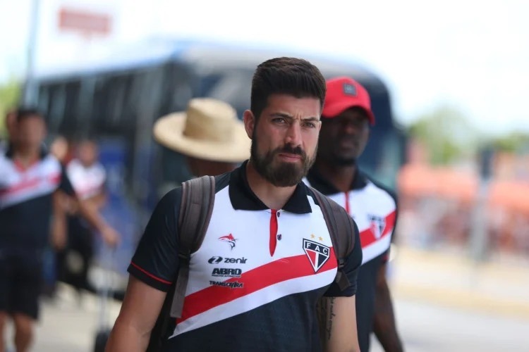 Mixto anuncia volante Robson Lopes e reforça elenco para temporada intensa em 2026