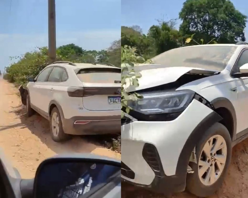 Carro Perde Controle e Colide com Poste