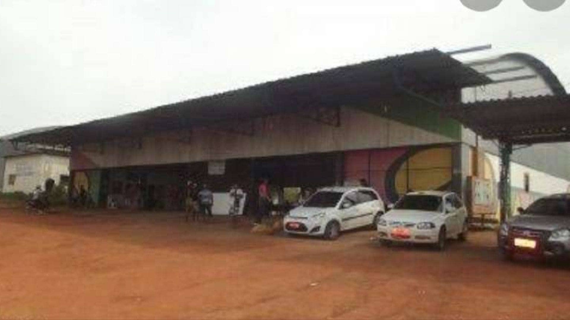 Jovem é morta a tiros em frente à rodoviária de Barra do Bugres