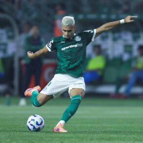 Palmeiras dispara na liderança e vira favorito ao título do Brasileirão 2025