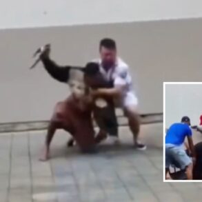 Homem invade shopping com facas e é contido por clientes; veja vídeo