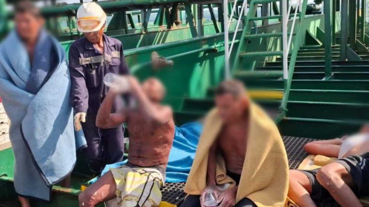 Marinha resgata cinco pescadores que ficaram 60 horas à deriva