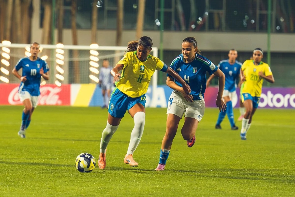 Brasil perde da Itália, mas garante vaga nas oitavas do Mundial Sub-17