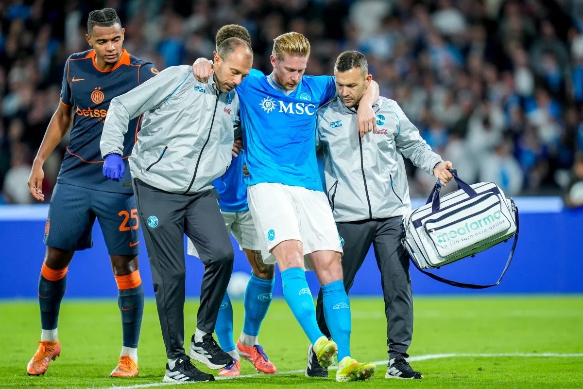 De Bruyne fora até 2026: lesão afasta craque do Napoli em momento decisivo da temporada