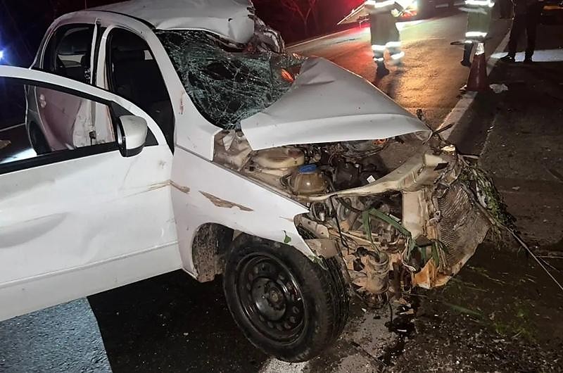 Motorista morre após carro ser arremessado em ribanceira na BR-364