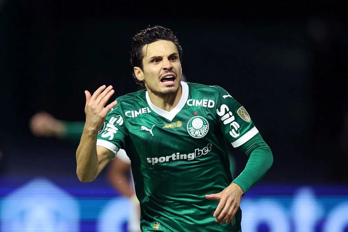 Palmeiras atropela LDU, reverte placar histórico e encara Flamengo na final da Libertadores 2025; veja os gols