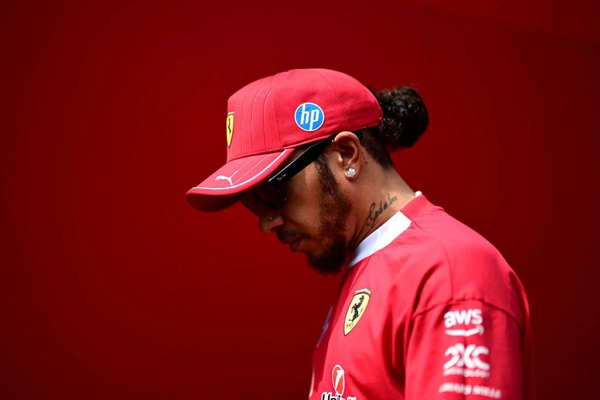 Hamilton pode deixar Ferrari após 2026 e balança o mercado da Fórmula 1