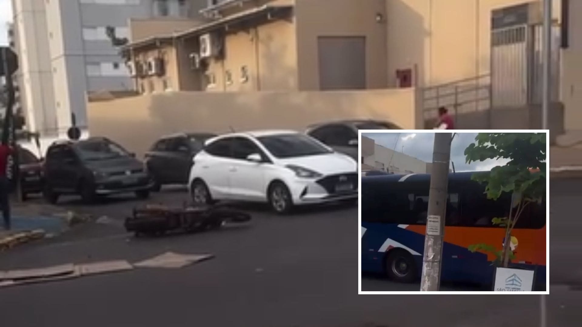 Motociclista se envolve em acidente com ônibus em cruzamento de Cuiabá