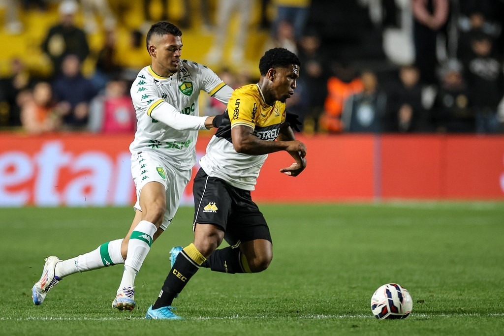 Água no chope? Cuiabá tem vantagem histórica contra o Criciúma e pode atrapalhar acesso rival