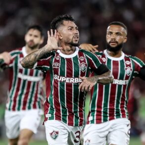 Fluminense domina o primeiro tempo, segura pressão e vence o Flamengo no Maracanã; veja os gols