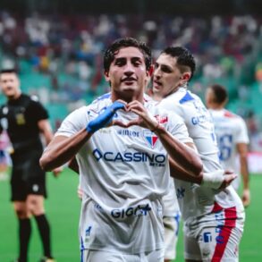 Fortaleza surpreende na Fonte Nova, vence o Bahia e mantém acesa a luta contra o rebaixamento; veja os gols