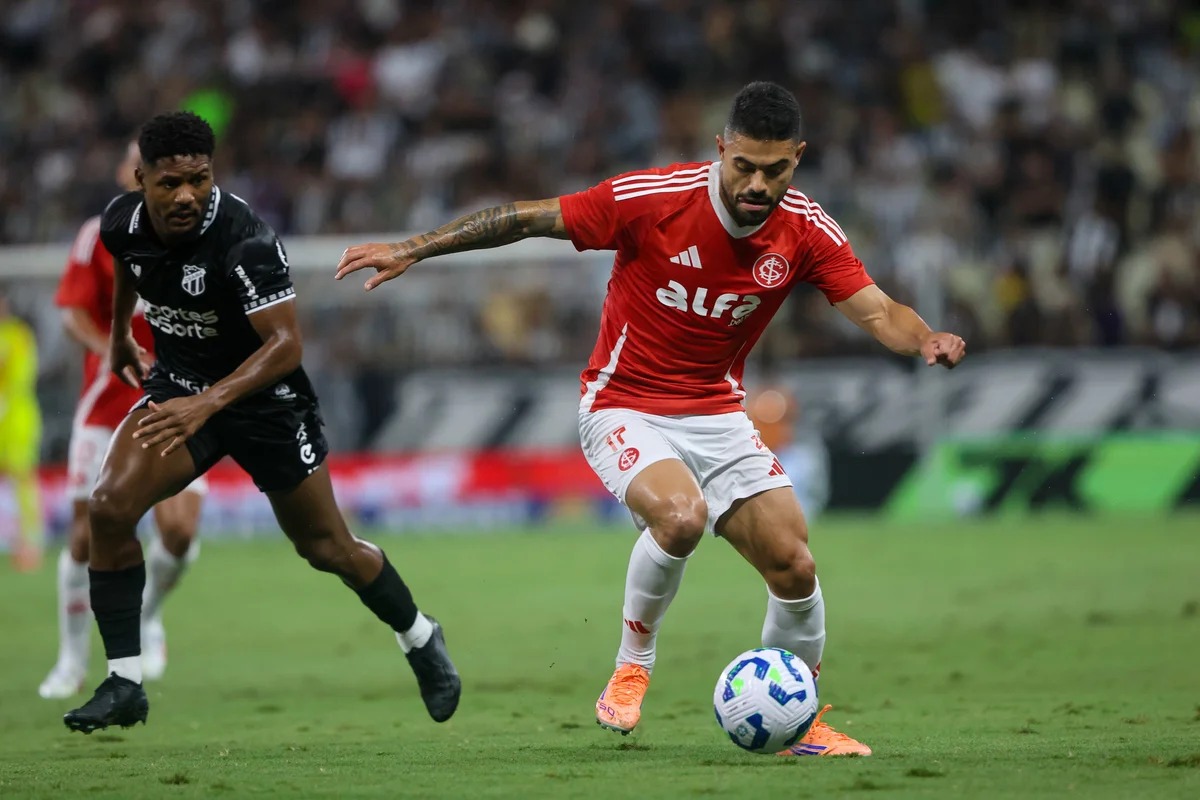 Internacional vence Ceará em duelo caótico que pode definir o Z4; veja os gols