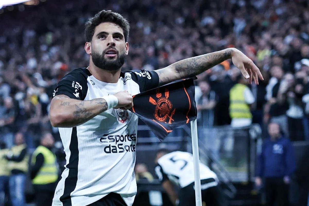 Corinthians marca nos minutos finais, vence o São Paulo e pressiona disputa no meio da tabela; veja os gols