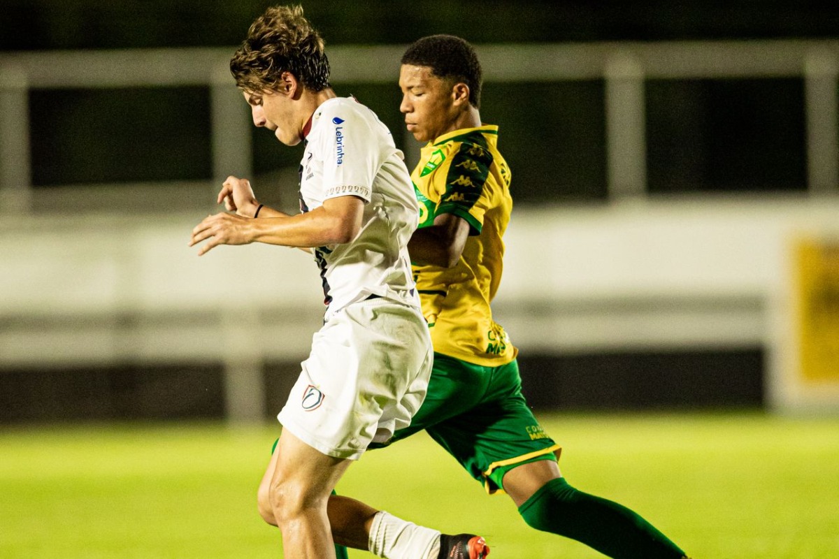 Cuiabá goleia Operário e abre grande vantagem na final do Sub-15